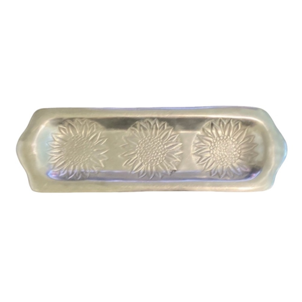 Silver decorative serving tray. Made in India. Flower pattern.